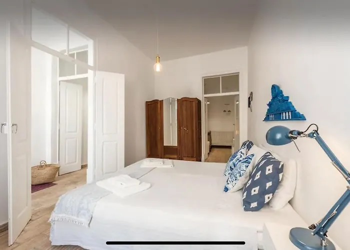 Traditional Townhouse With Private Patio And Pool * 波尔蒂芒