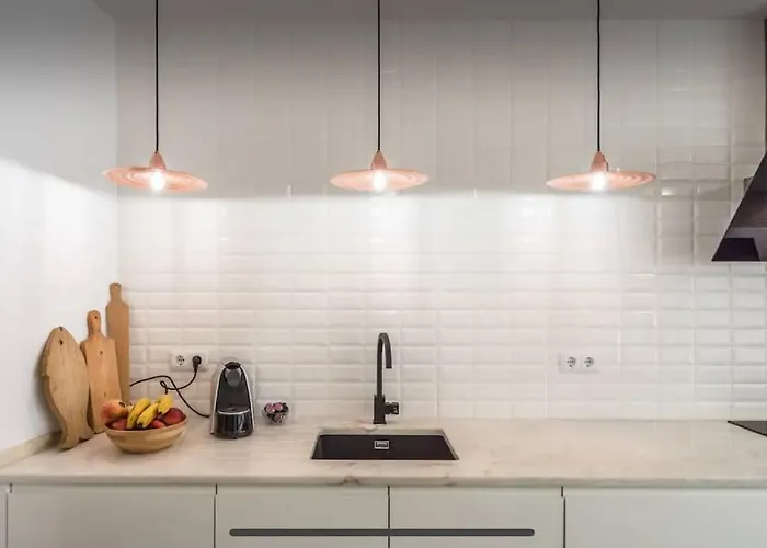 Traditional Townhouse With Private Patio And Pool Casa vacanze Portimão