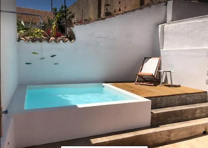 Traditional Townhouse With Private Patio And Pool *