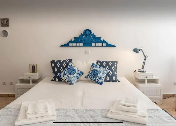Traditional Townhouse With Private Patio And Pool * Portimão